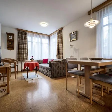 Tschuggenweg 2 Apartment *