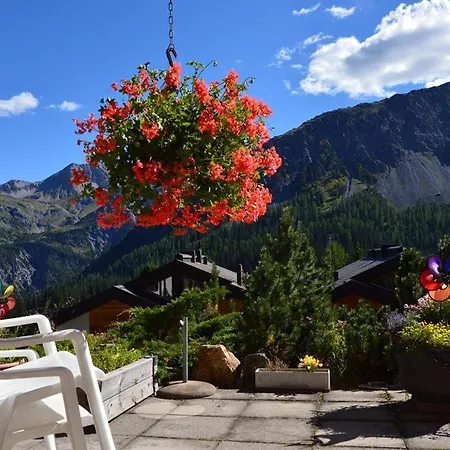 Tschuggenweg 2 * ארוזה