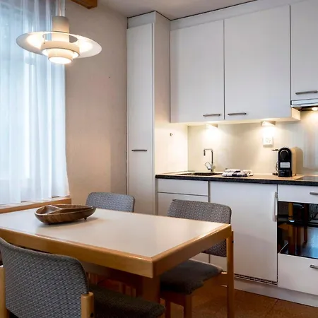 Tschuggenweg 2 Apartament